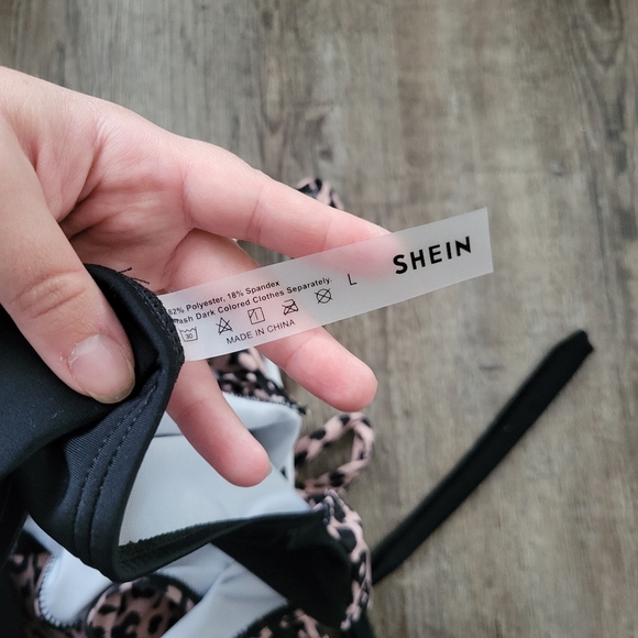 Shein cheetah print one piece bathing suite - Picture 3 of 3